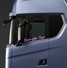 Last inn bildet i Gallery Viewer, Queen of the Road-Side-vinduer-klistremerker