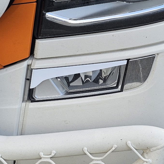 Fog Light Eyelid Stickers for Scania